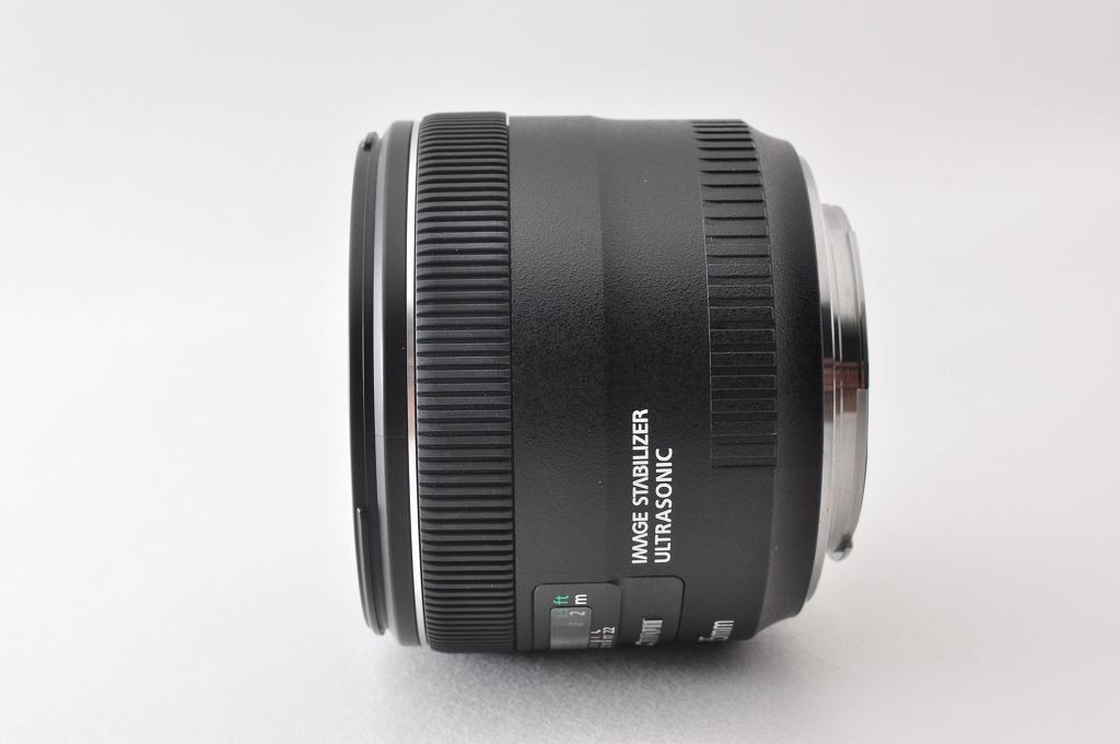 Canon EF 35mm f/2 IS USM Wide Angle Prime Lens Black for EOS